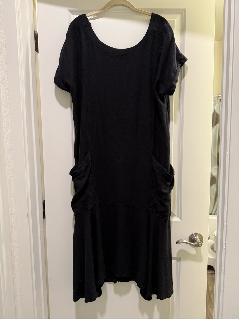 Free People "Crisp and Cool" Midi Dress
Black
